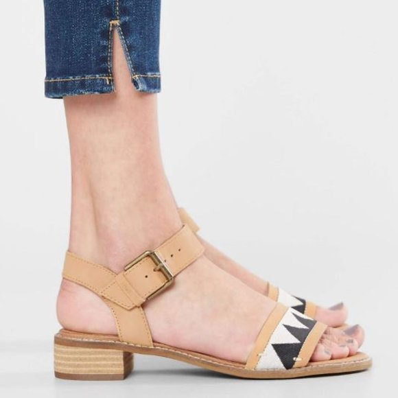 Toms | Shoes | Toms Camilia Leather 